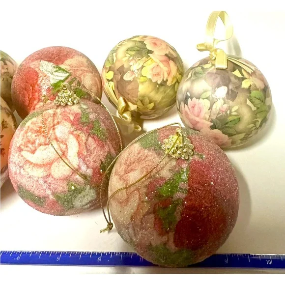 7 Balls Red Green & Pink Roses Flowers Christmas Floral Ball Ornaments Round - Picture 8 of 10